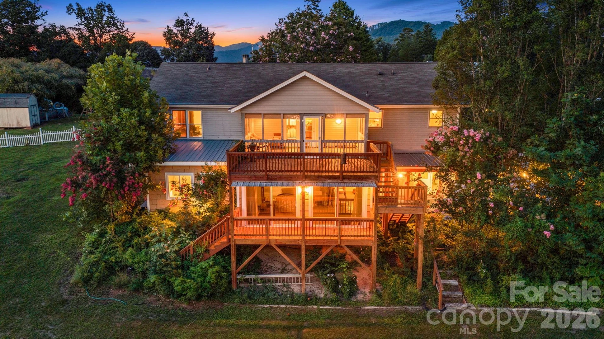 6 Arrowhead Lane - Photo 2