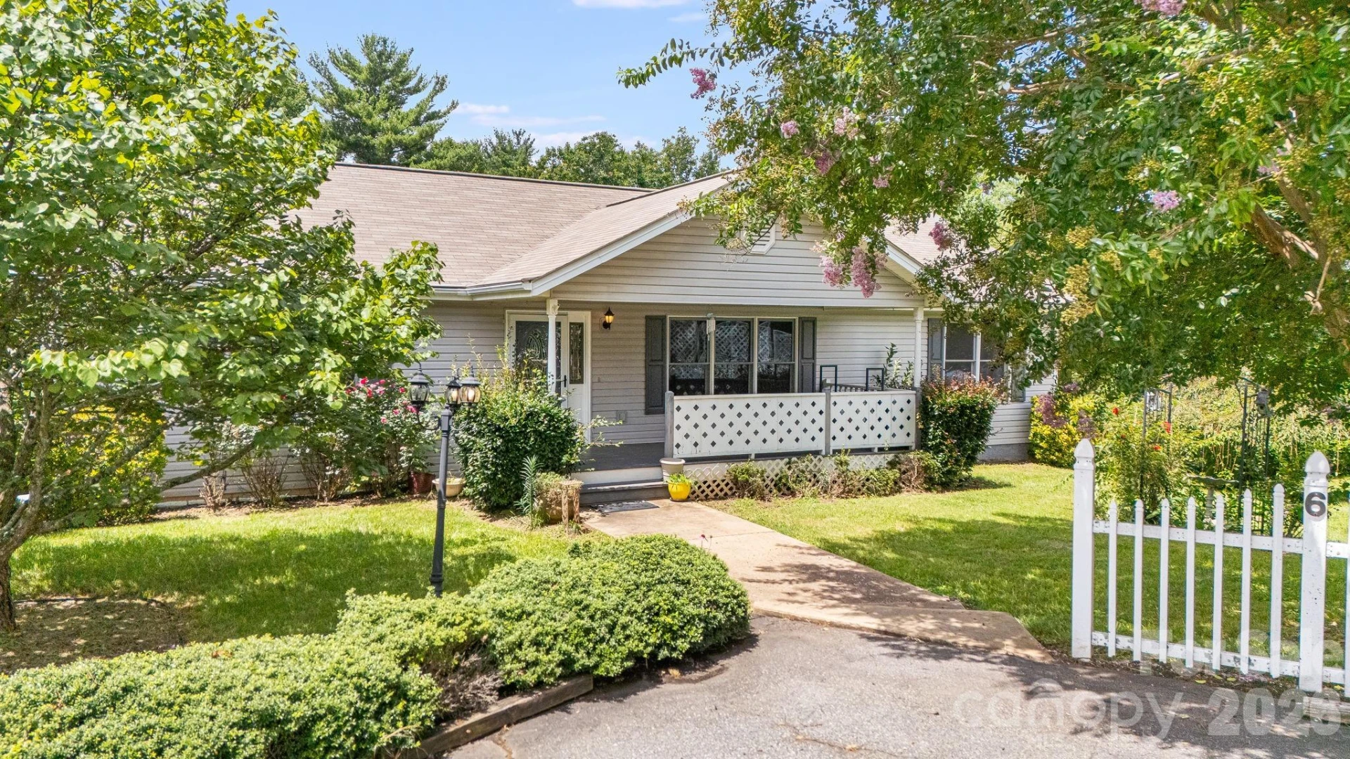 6 Arrowhead Lane - Photo 3