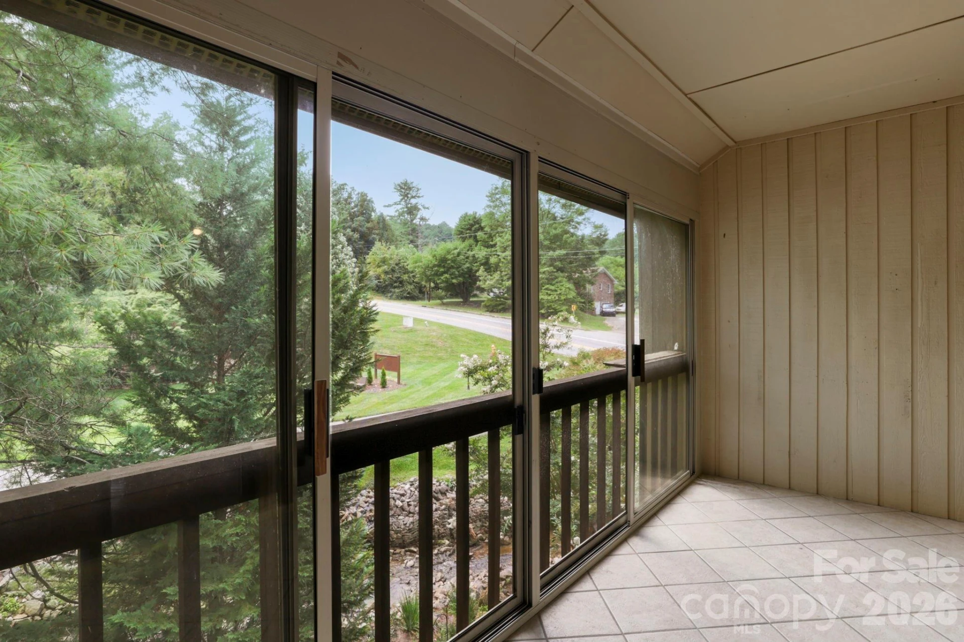 304 Birch Forest Lane - Photo 9