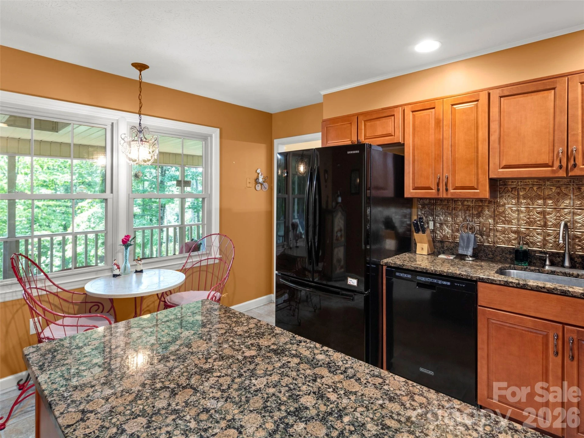 340 Sycamore Drive - Photo 9