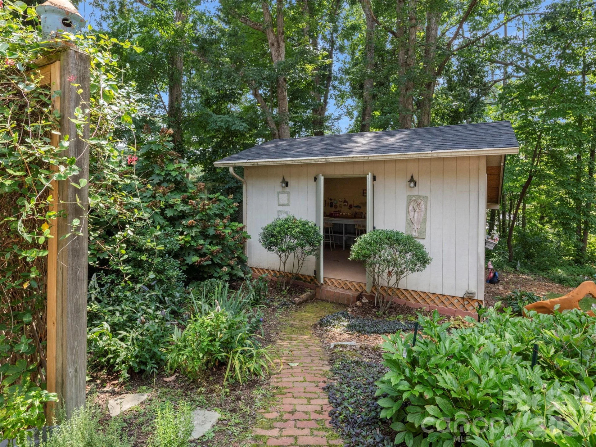 340 Sycamore Drive - Photo 29