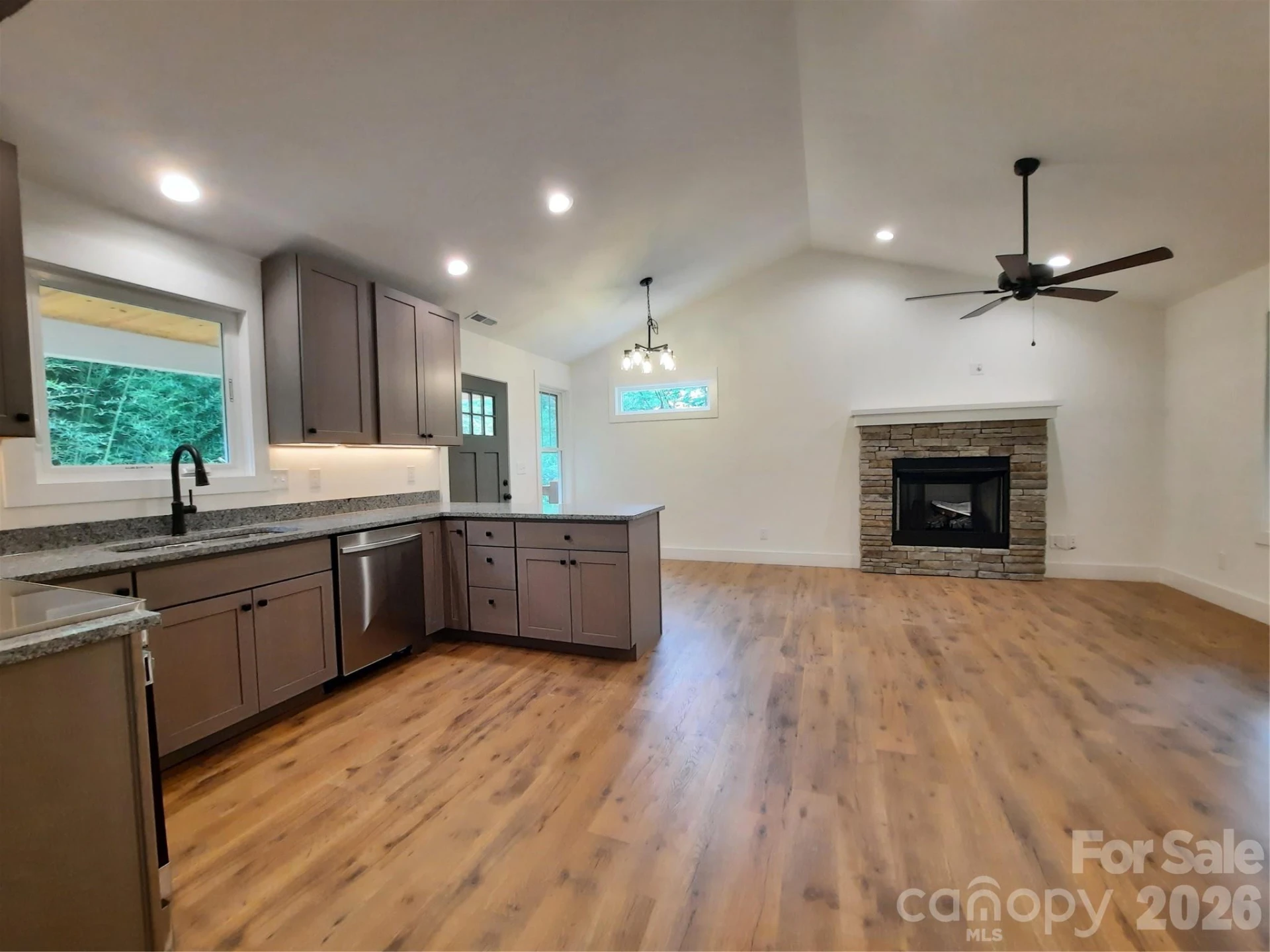 12 Overbrook Place - Photo 2