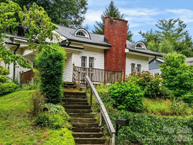 27 Warwick Road, Asheville, NC, 28803