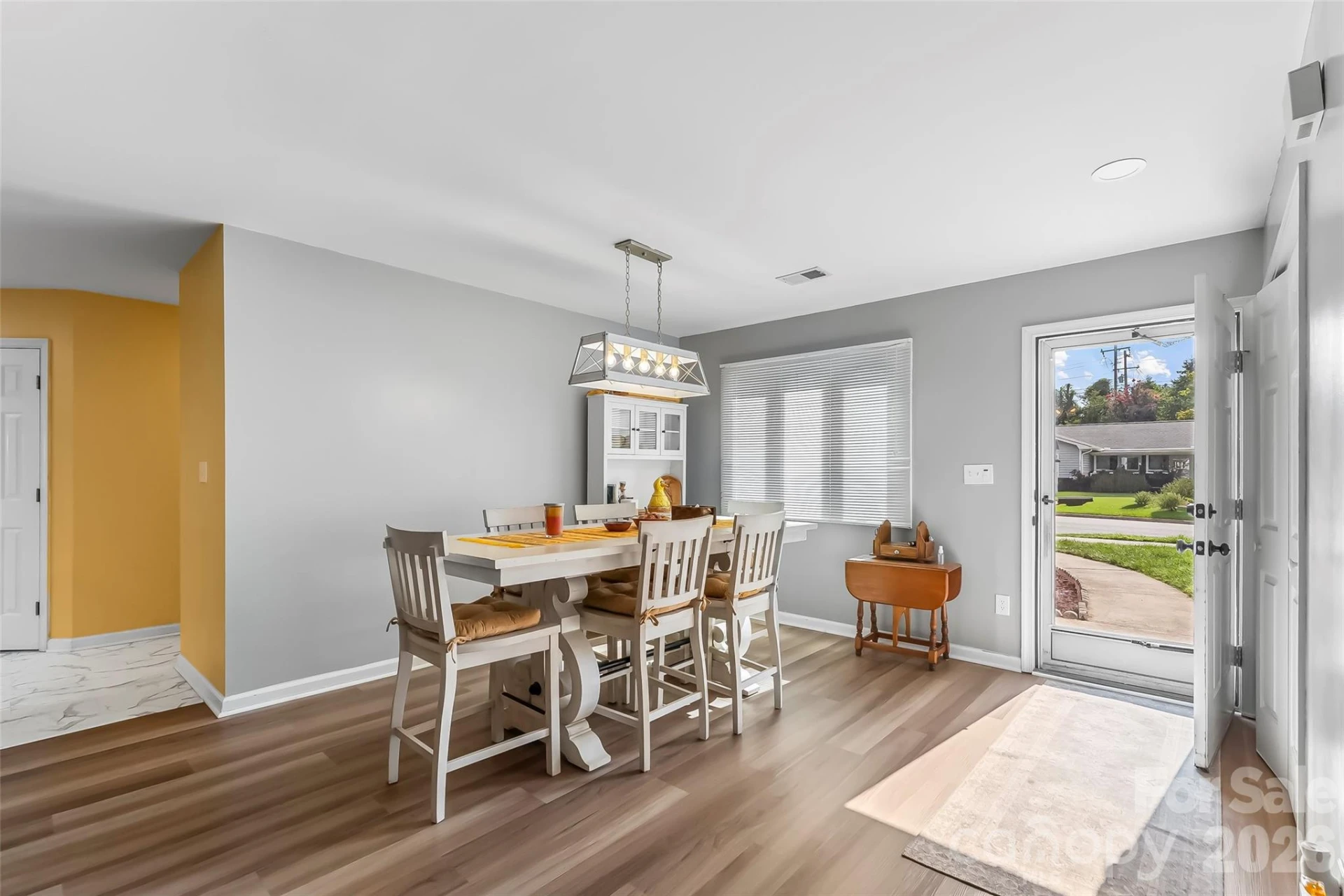 141 Derbyshire Drive - Photo 6