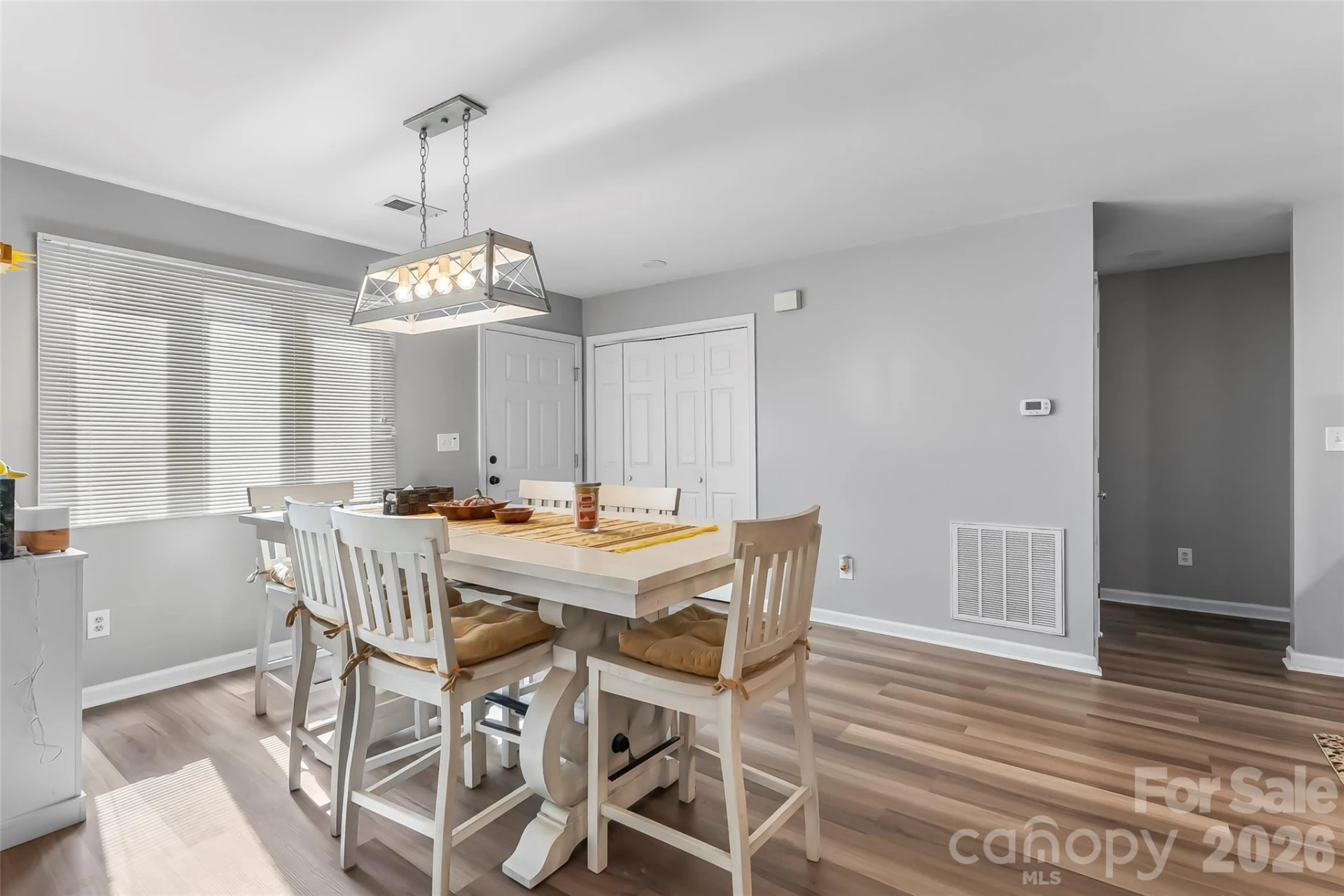 141 Derbyshire Drive - Photo 7