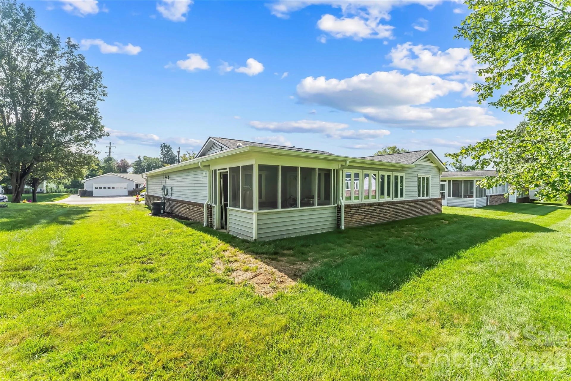 141 Derbyshire Drive - Photo 13