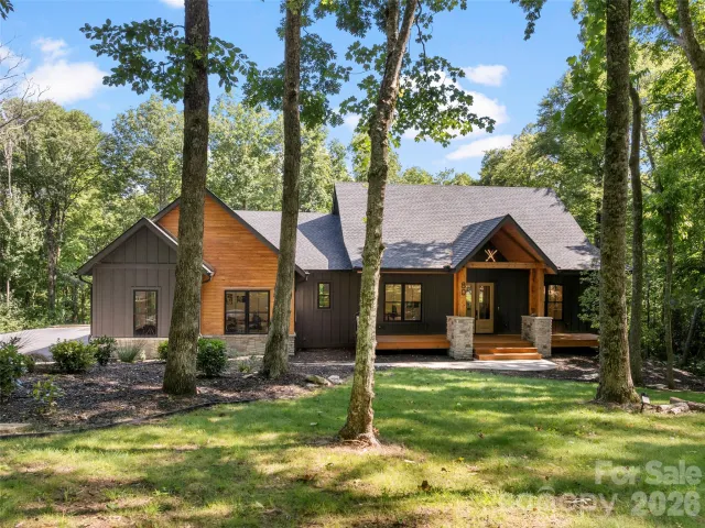 80 Maple Grove Court, Hendersonville, NC, 28792