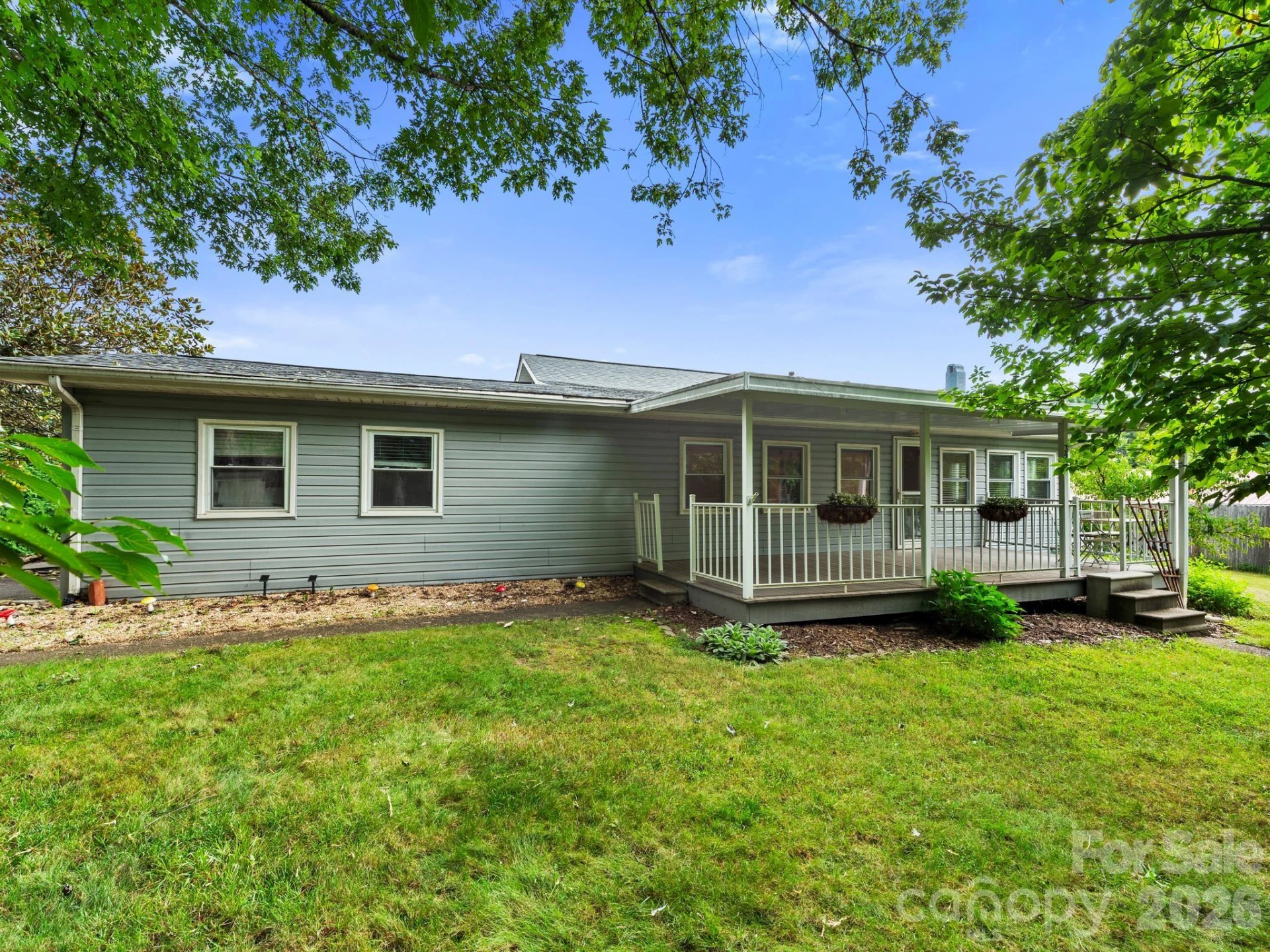 32 Fair Drive - Photo 2
