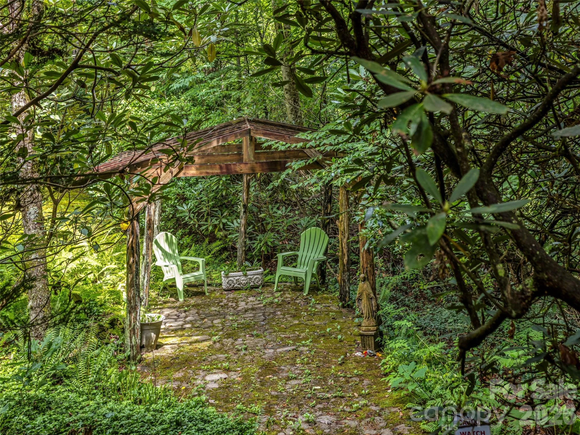 696 Top Of The Mountain Road - Photo 41