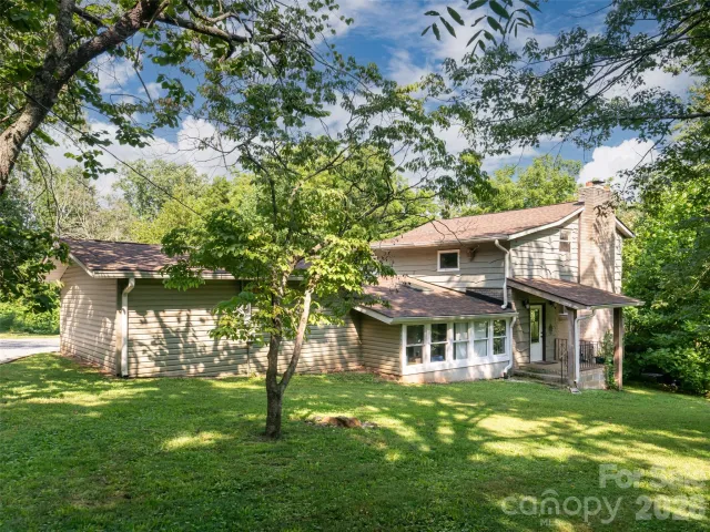 61 Sherwood Forest Drive, Arden, NC, 28704