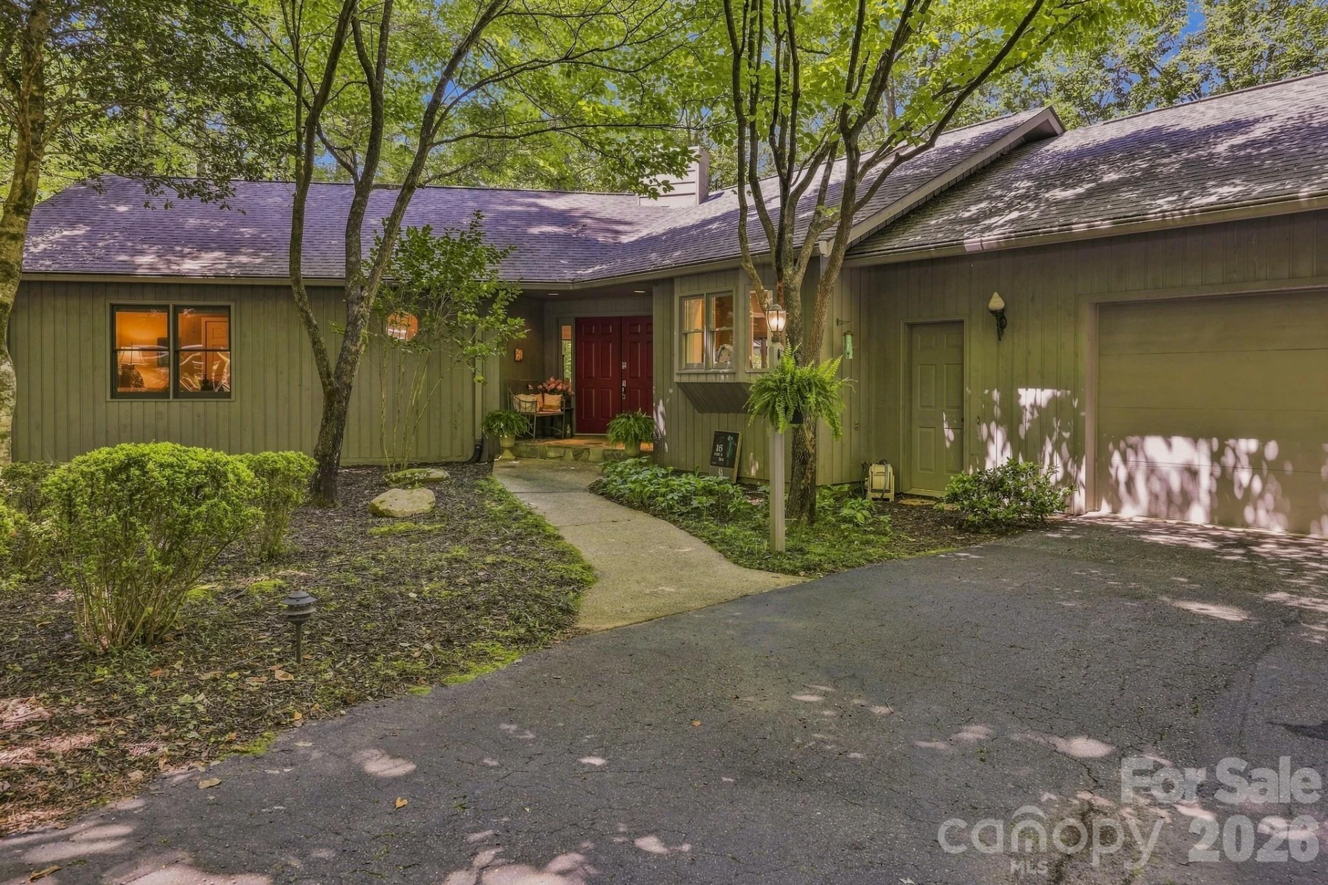 193 Downing Place - Photo 3