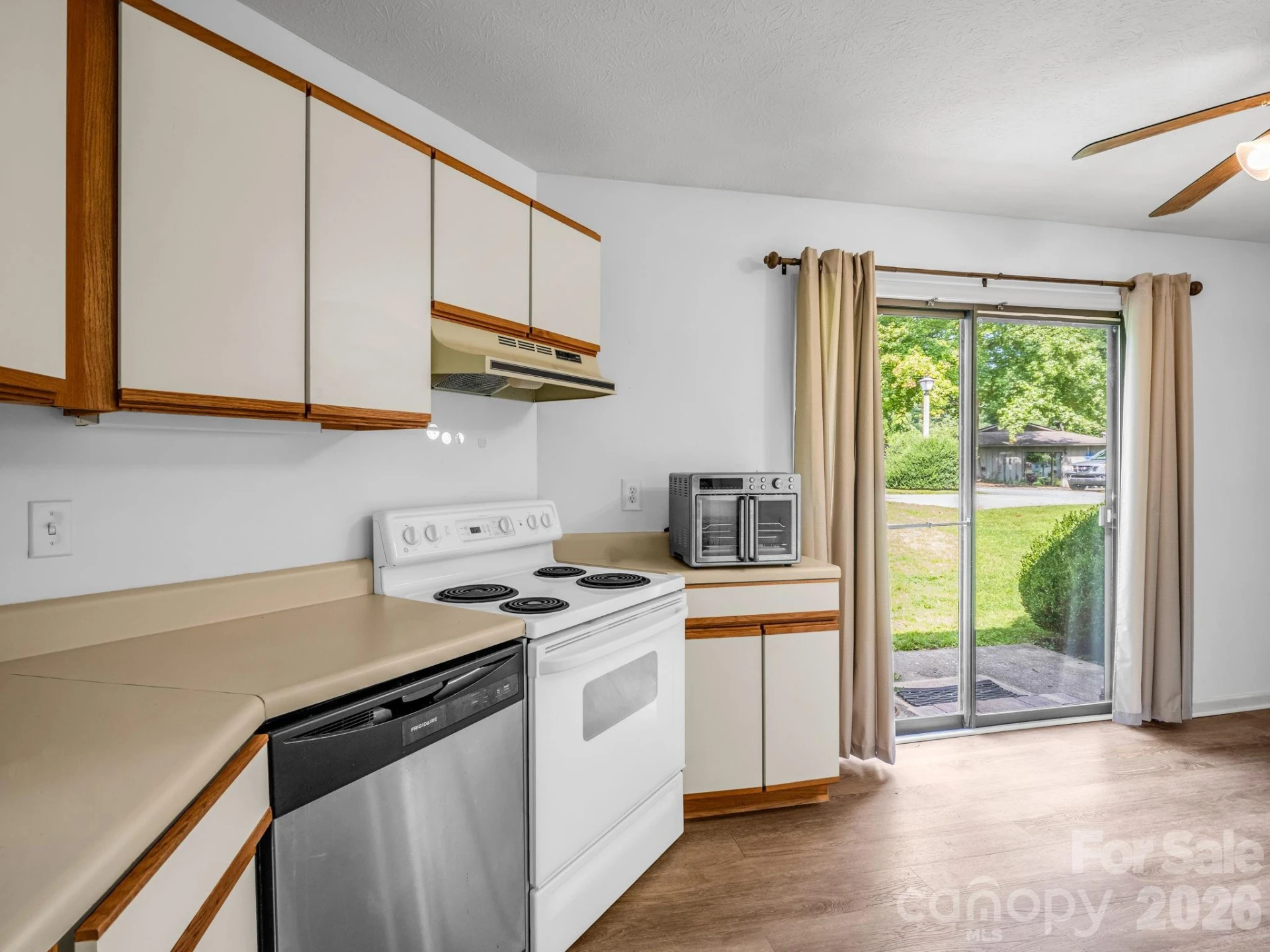 703 Farmington Circle - Photo 18