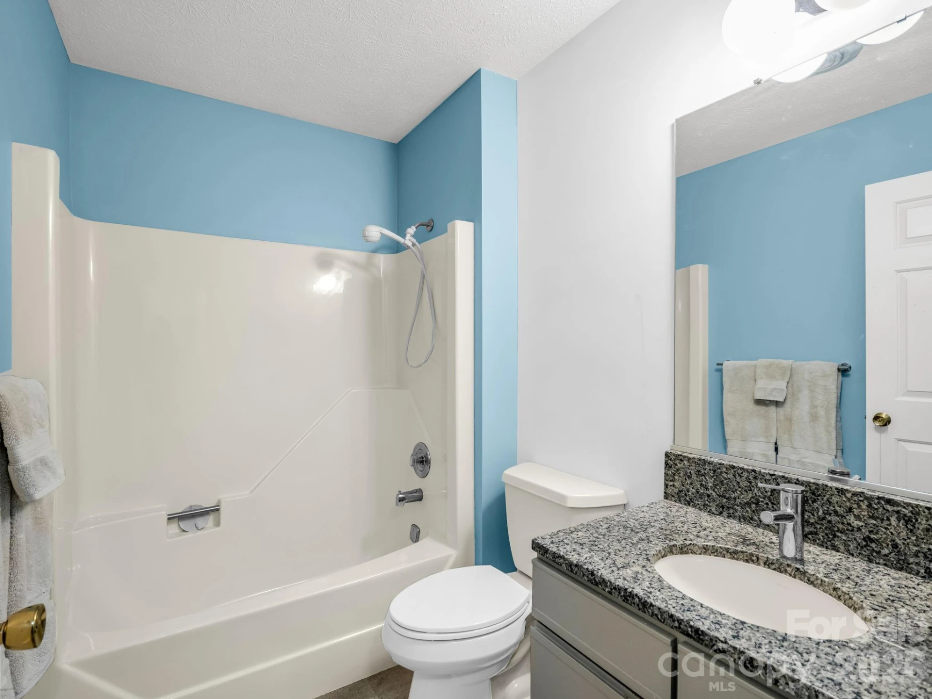 703 Farmington Circle - Photo 20
