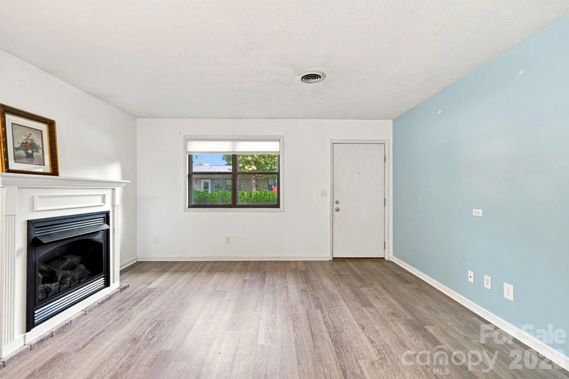 703 Farmington Circle - Photo 19
