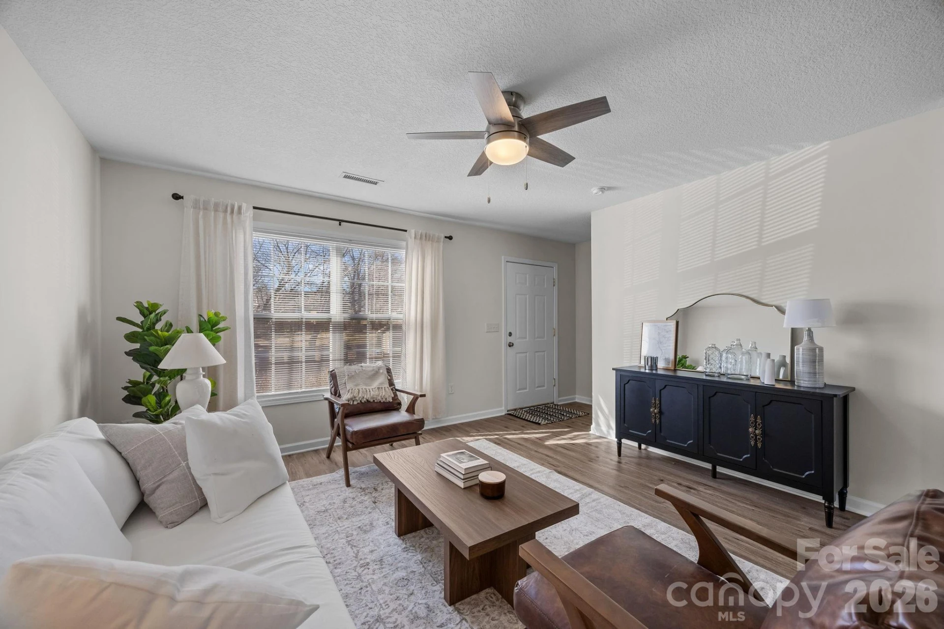 2 Meadow Glen Drive - Photo 4