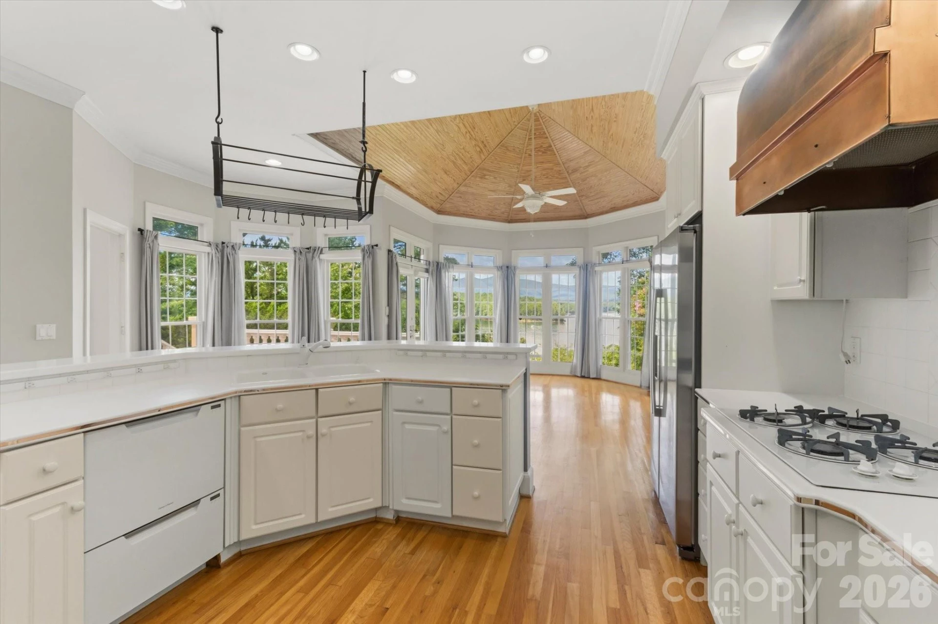 705 Lake Club Drive - Photo 15