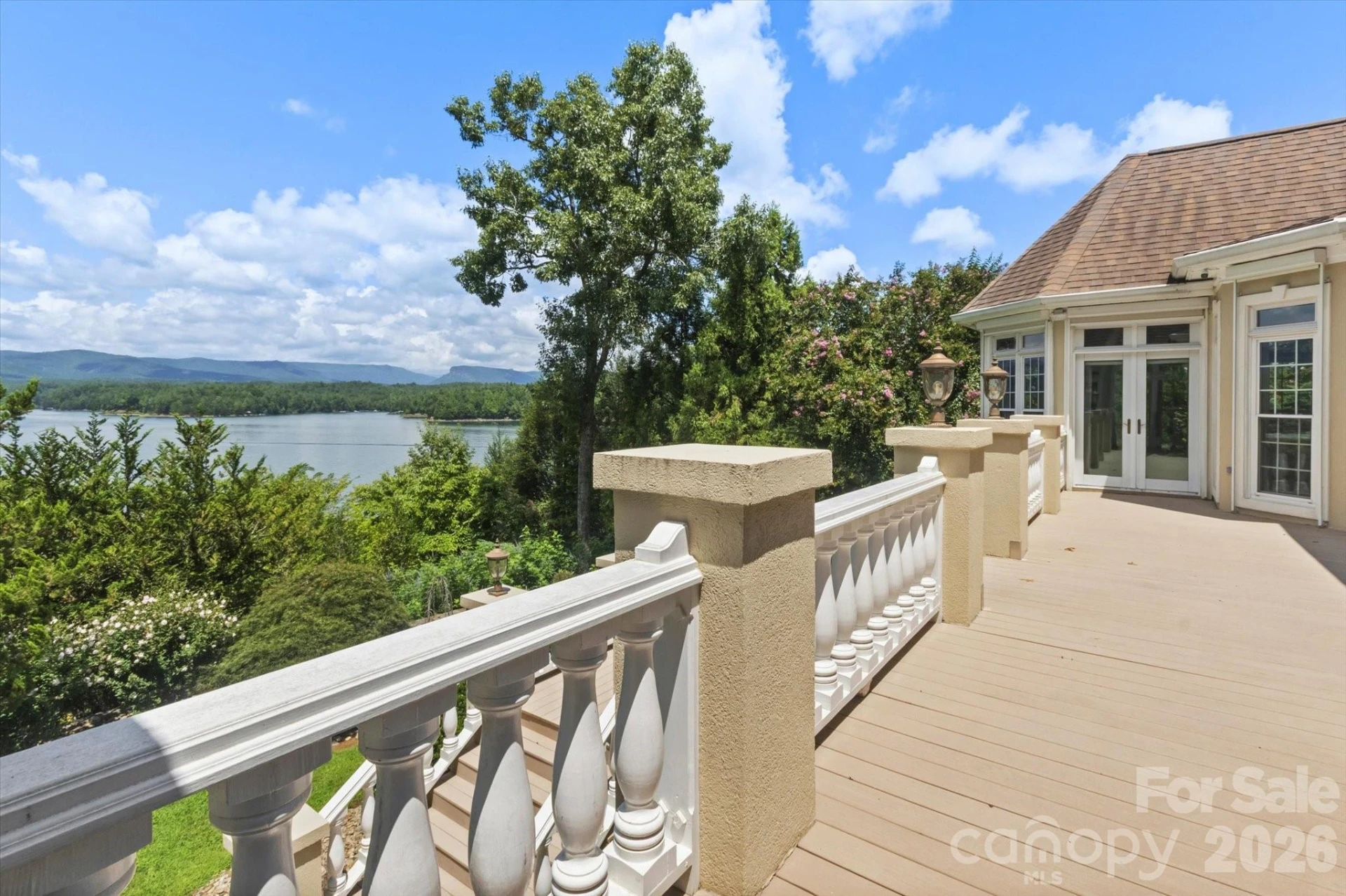705 Lake Club Drive - Photo 35
