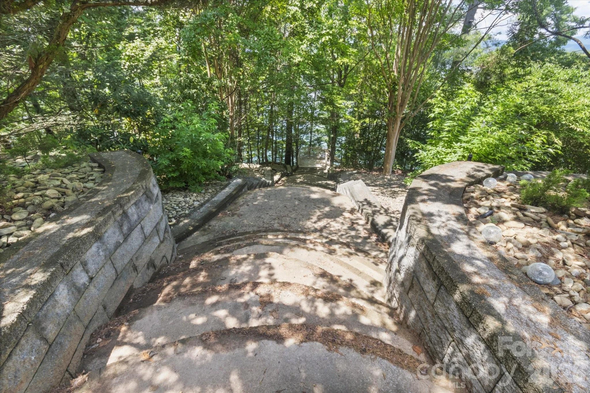 705 Lake Club Drive - Photo 39