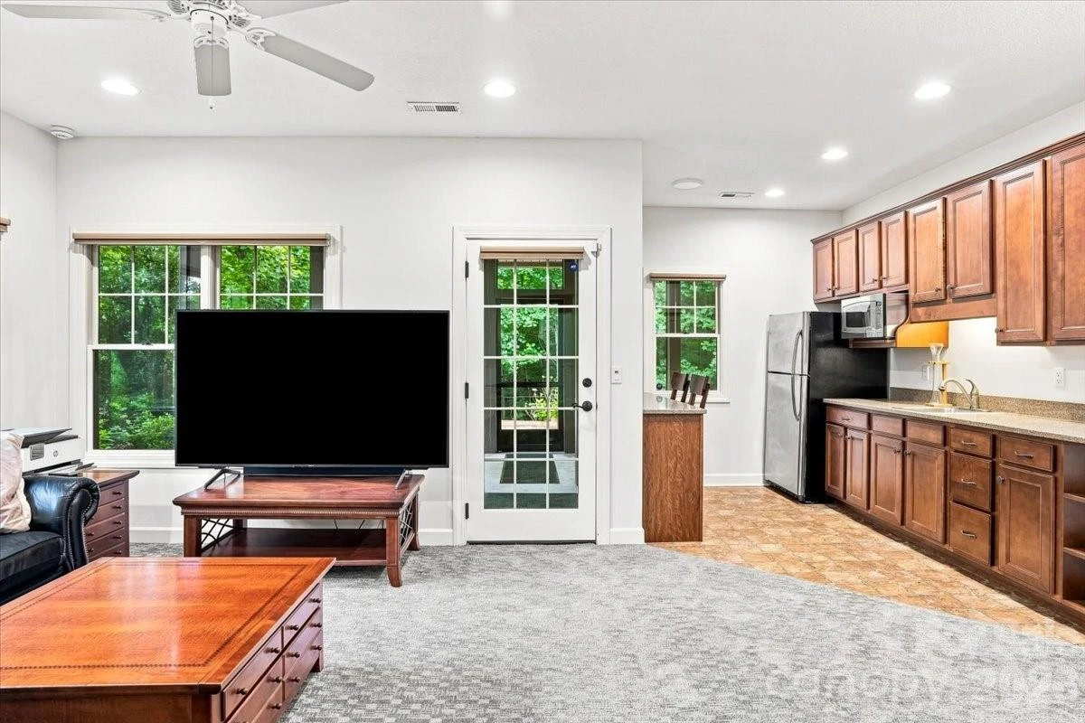 82 Wood Owl Court - Photo 33