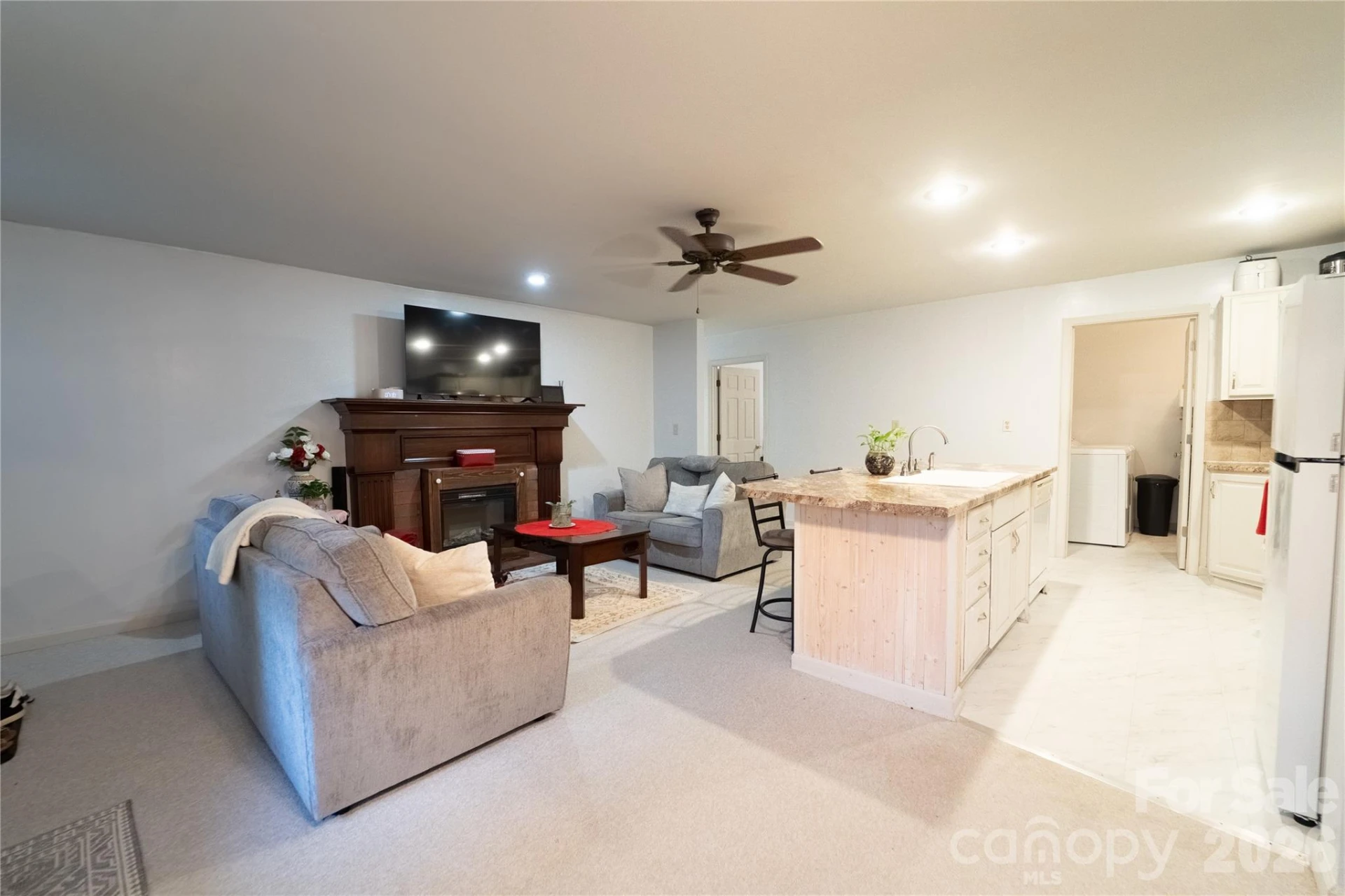 242 Whitewater Road - Photo 2