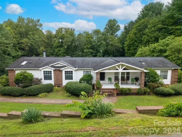 15 Windy Canyon Road, Candler, NC, 28715