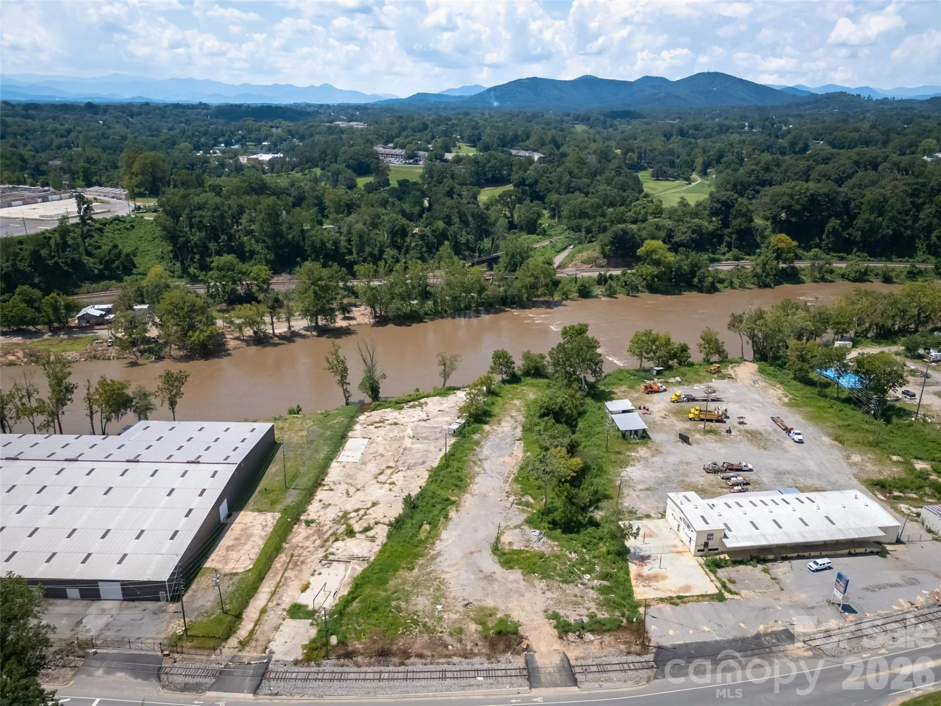 458 Riverside Drive - Photo 2