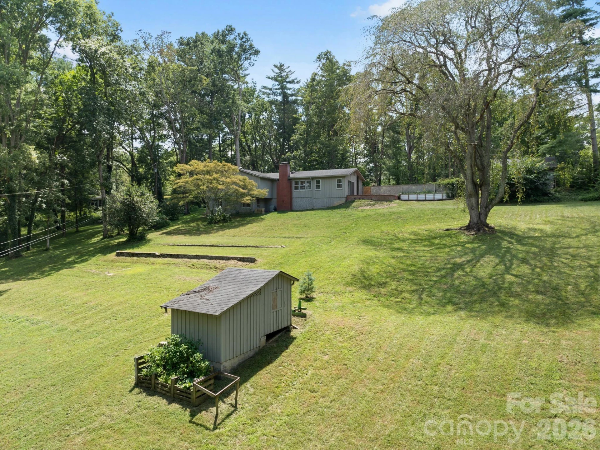 242 N Hills Drive - Photo 5