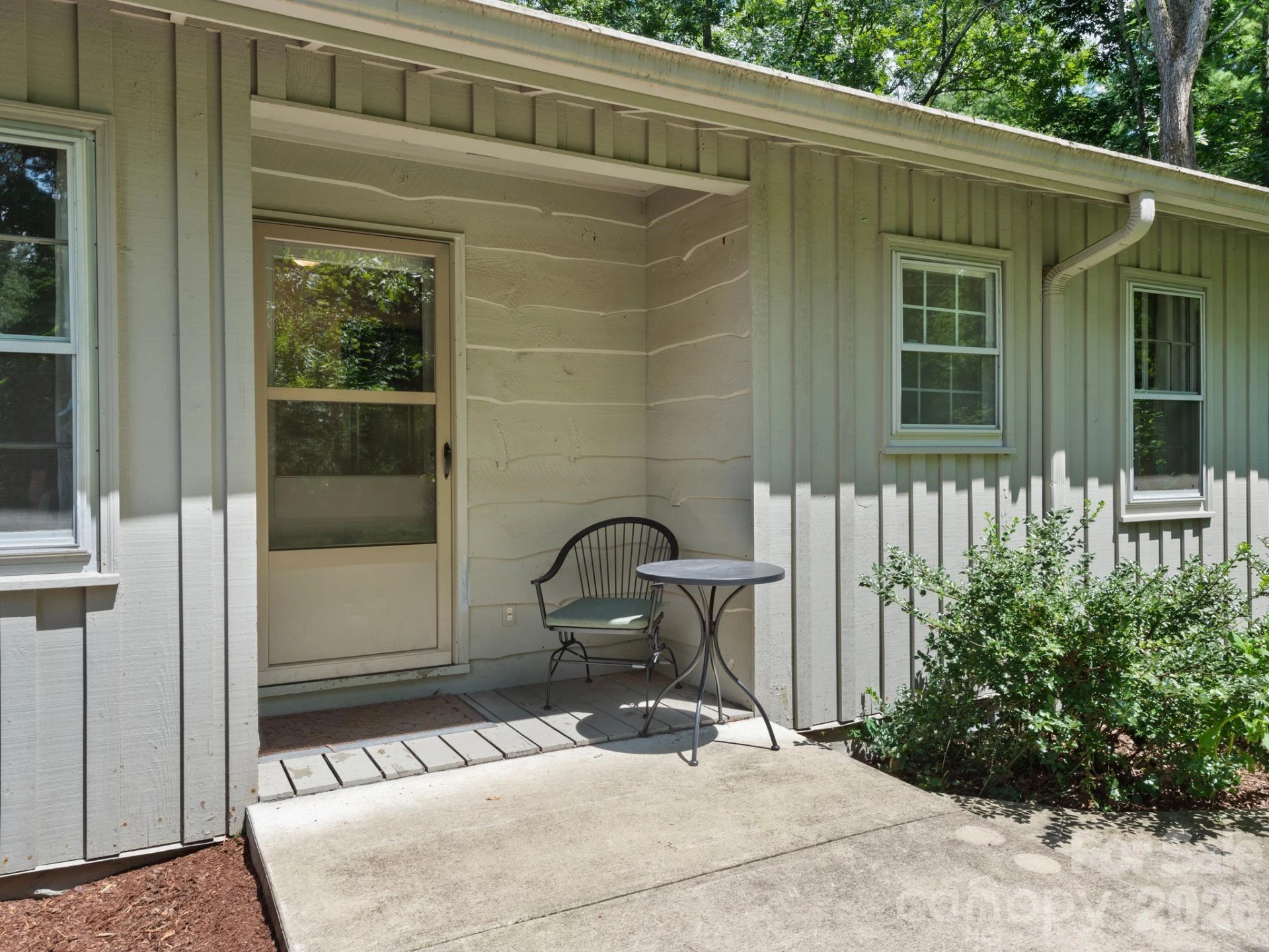242 N Hills Drive - Photo 13