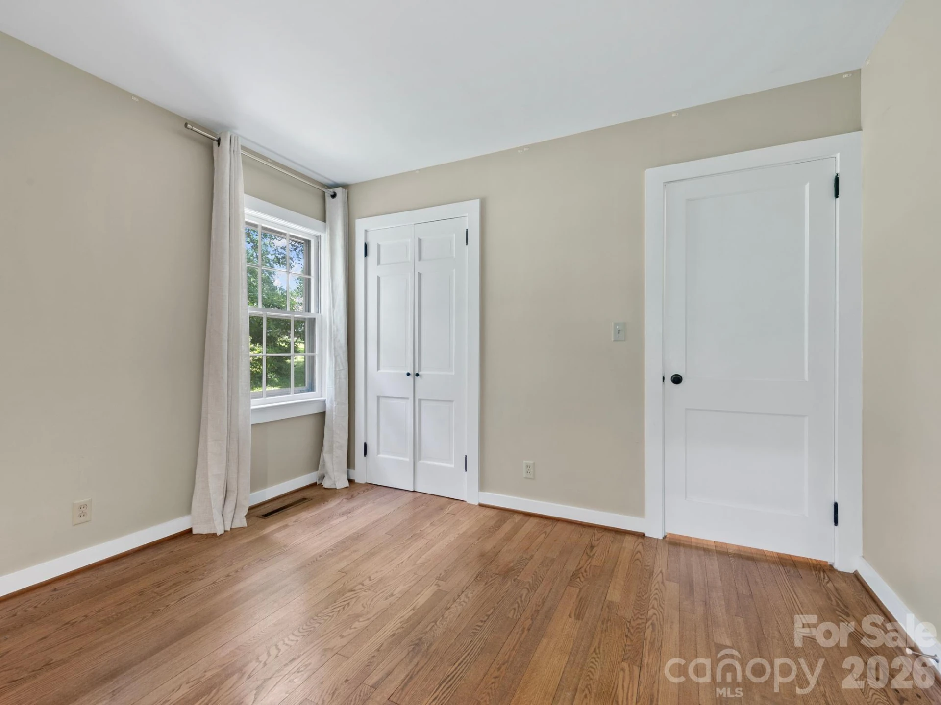 242 N Hills Drive - Photo 31