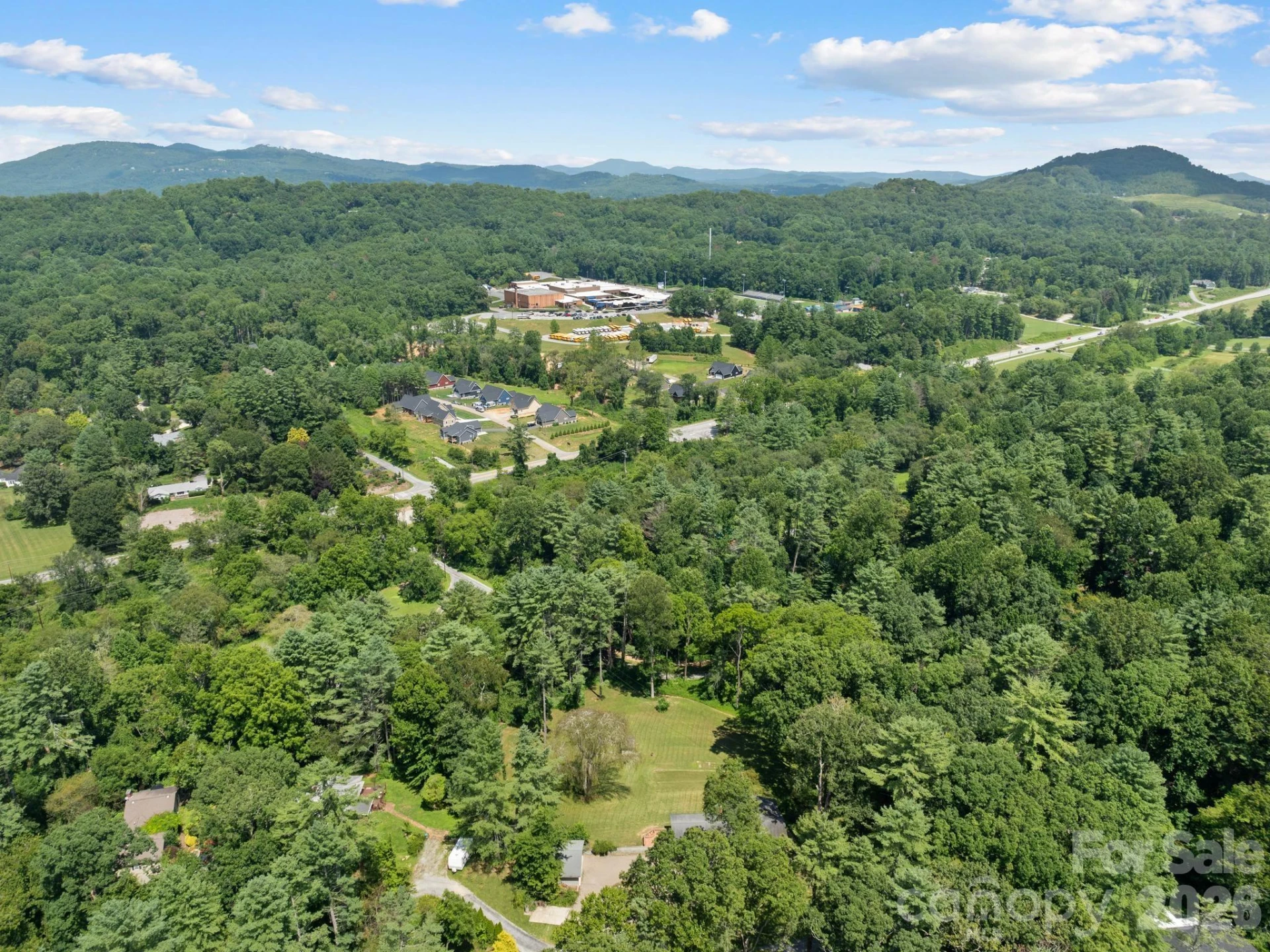 242 N Hills Drive - Photo 43