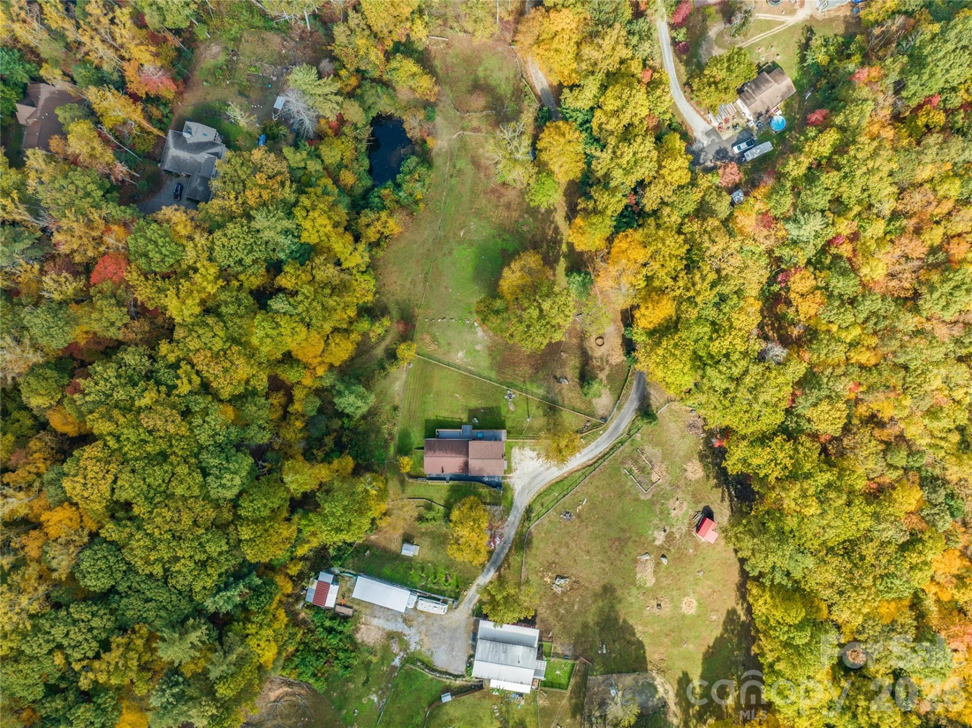 540 Duncan Creek Road - Photo 3