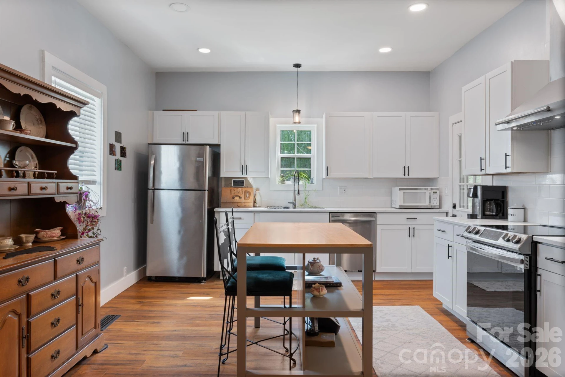 636 N Trade Street - Photo 5