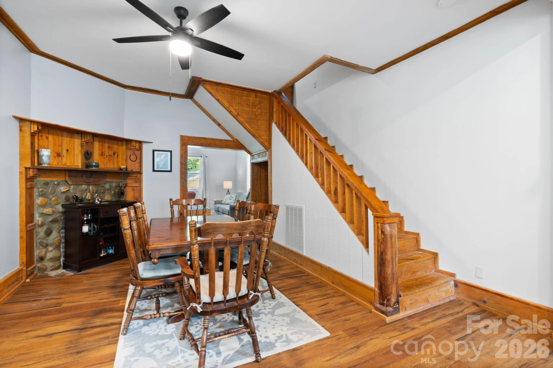 636 N Trade Street - Photo 11