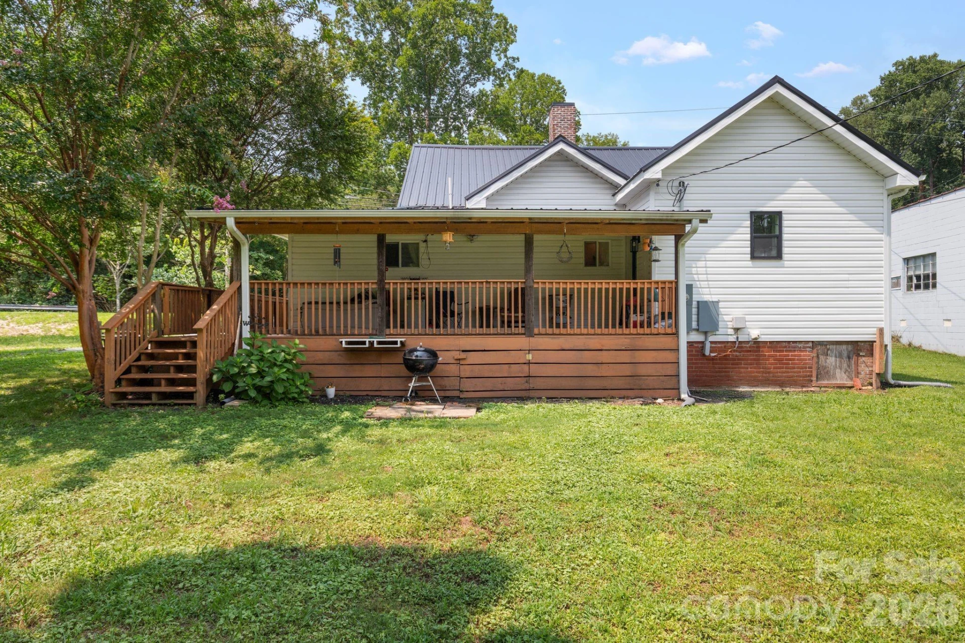 636 N Trade Street - Photo 35