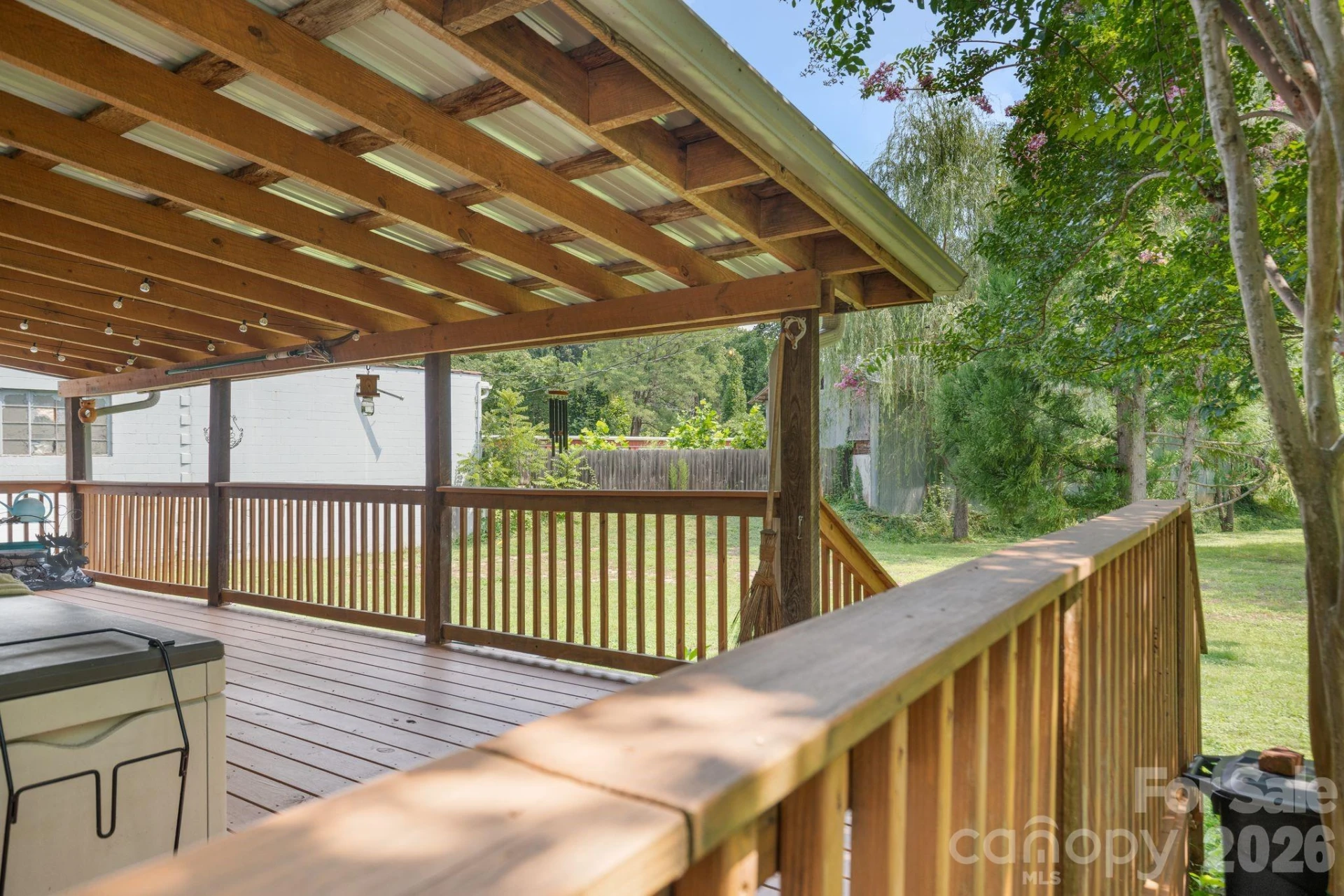 636 N Trade Street - Photo 36