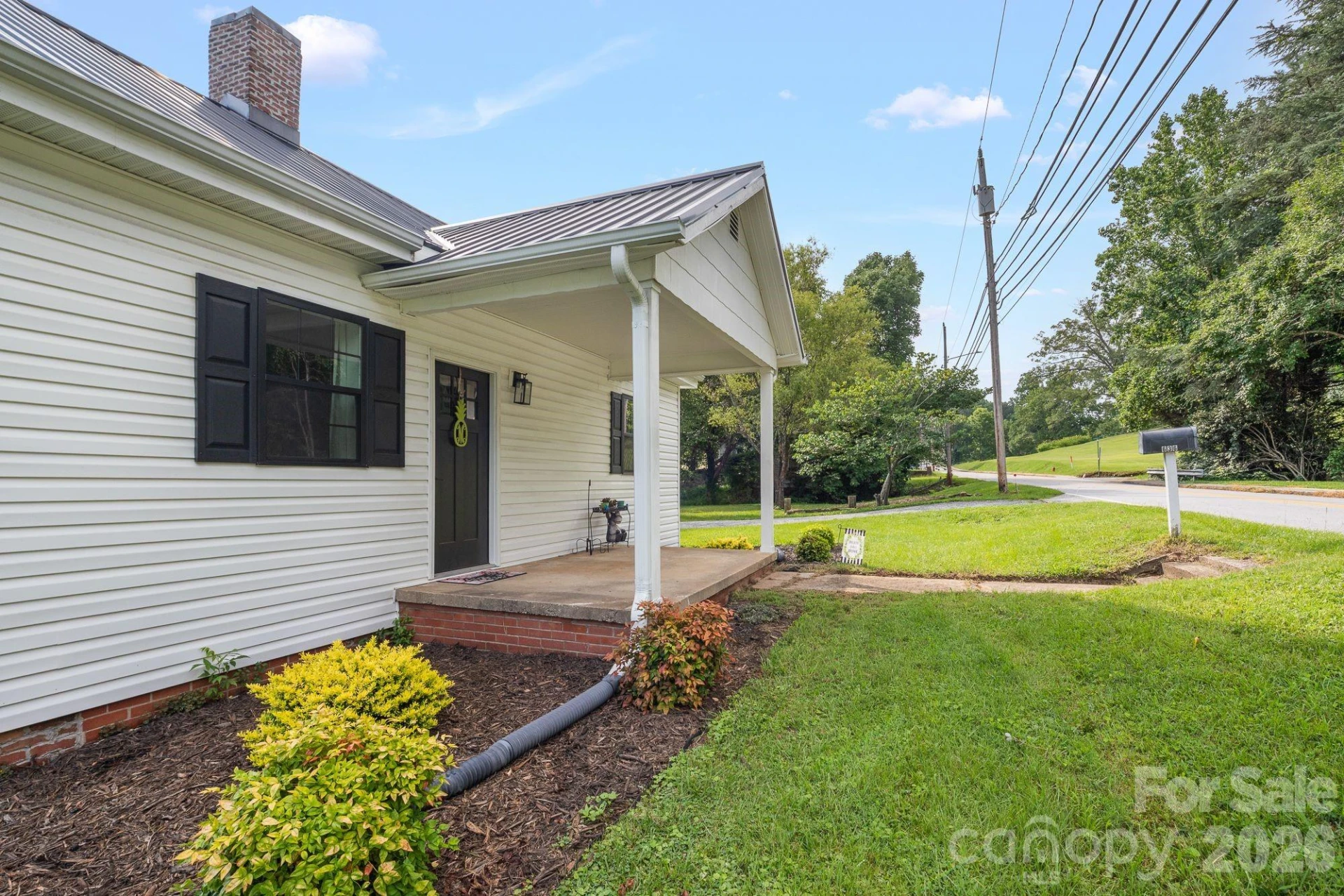 636 N Trade Street - Photo 41