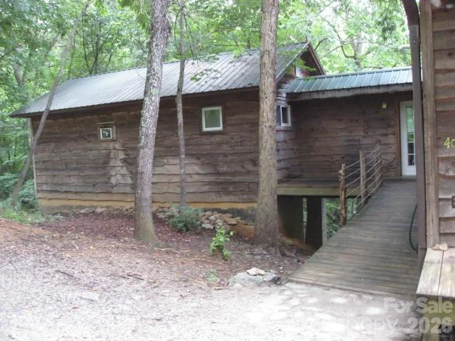 409 Arrowood Road - Photo 4