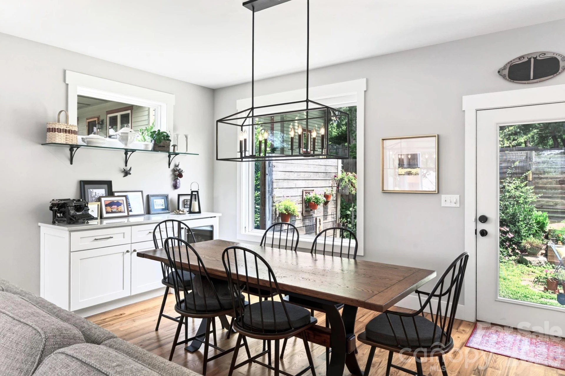 82 Frances Street - Photo 3
