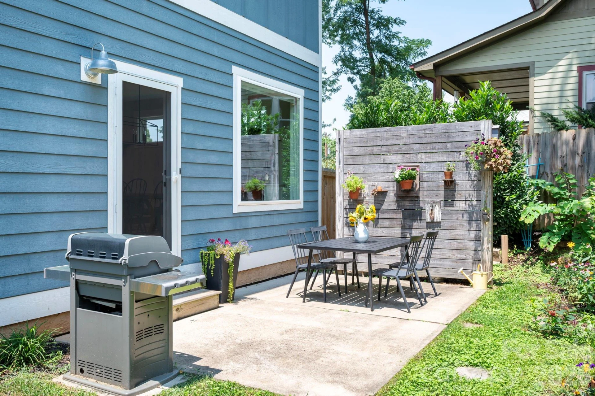 82 Frances Street - Photo 33