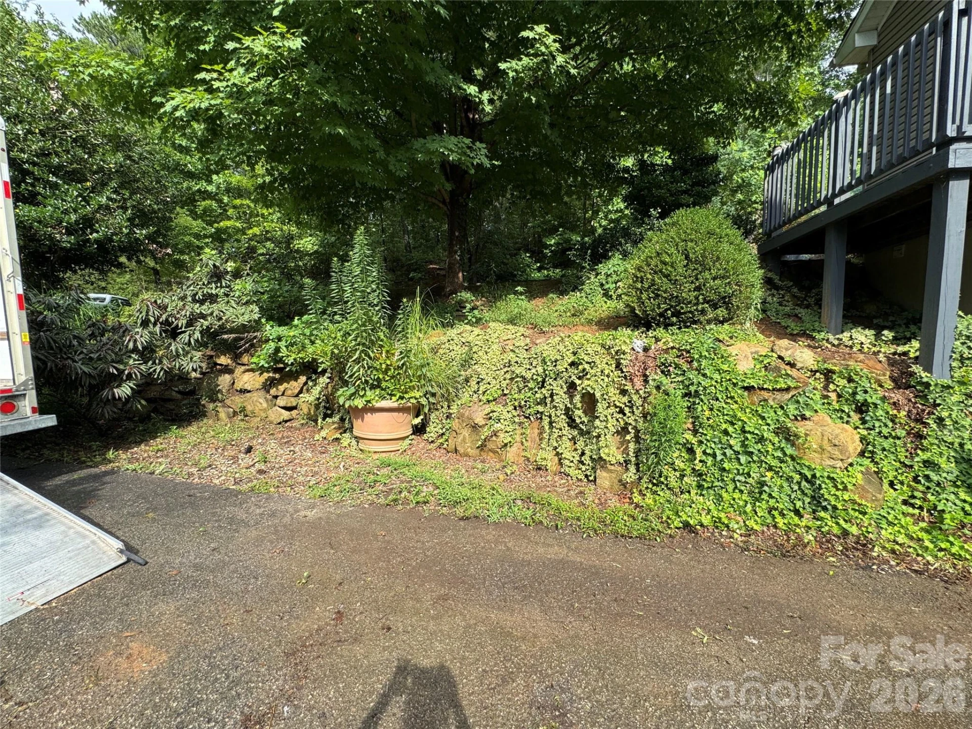 1886 Old Linville Road - Photo 12