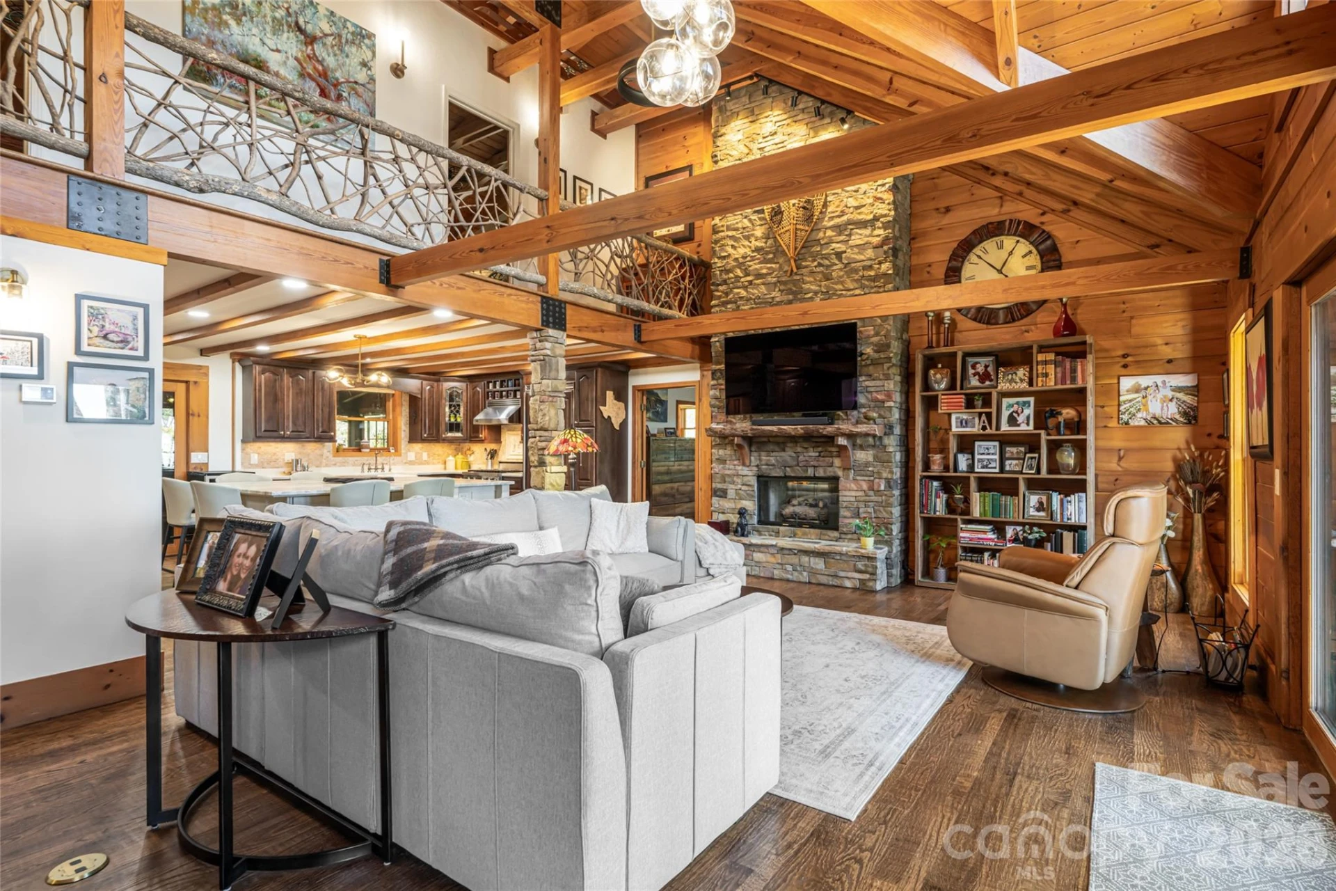 580 Flying Hawk Trail - Photo 4