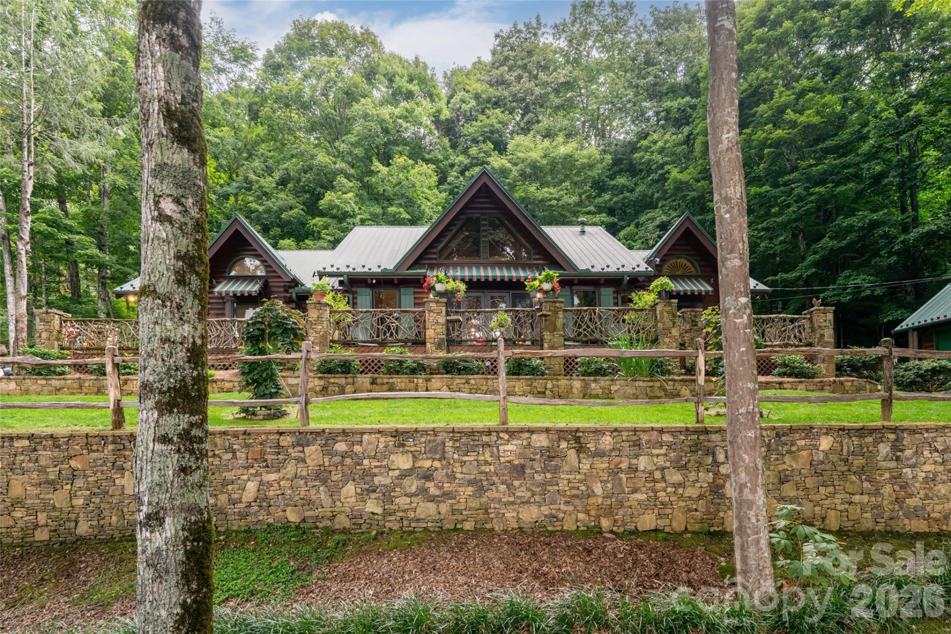 580 Flying Hawk Trail - Photo 36