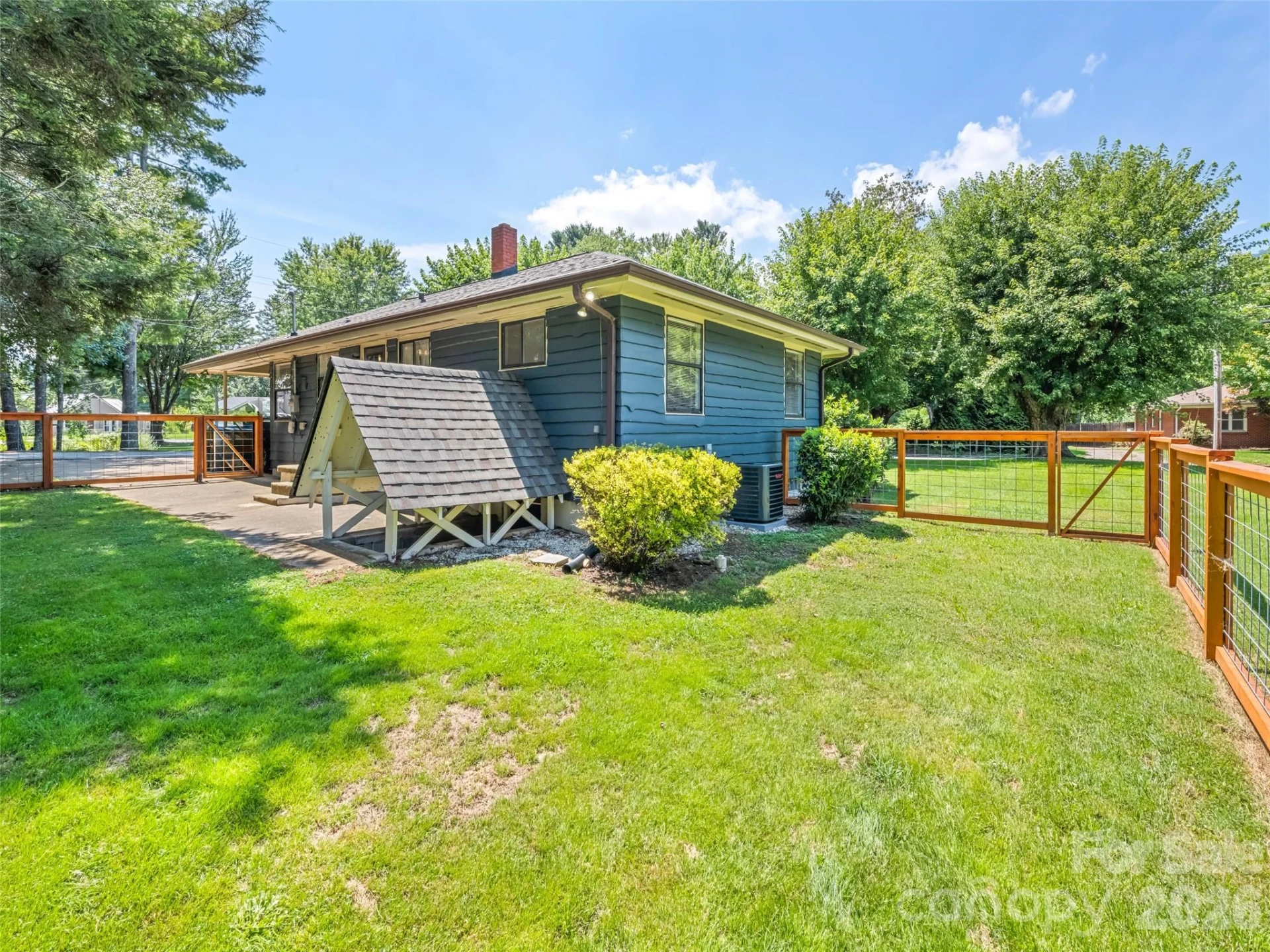 713 Brown Avenue - Photo 5