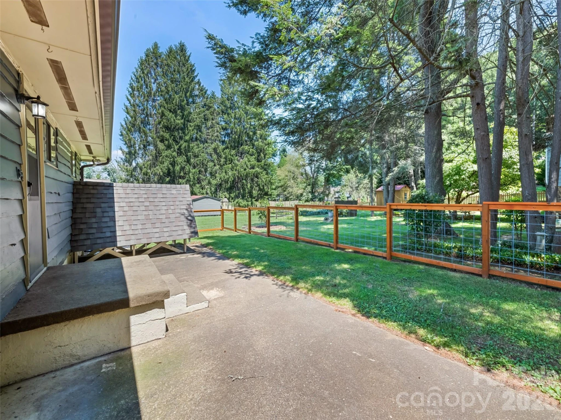 713 Brown Avenue - Photo 8