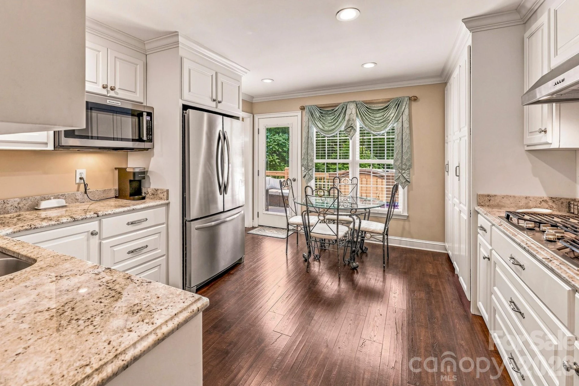 163 Sherry Street - Photo 6