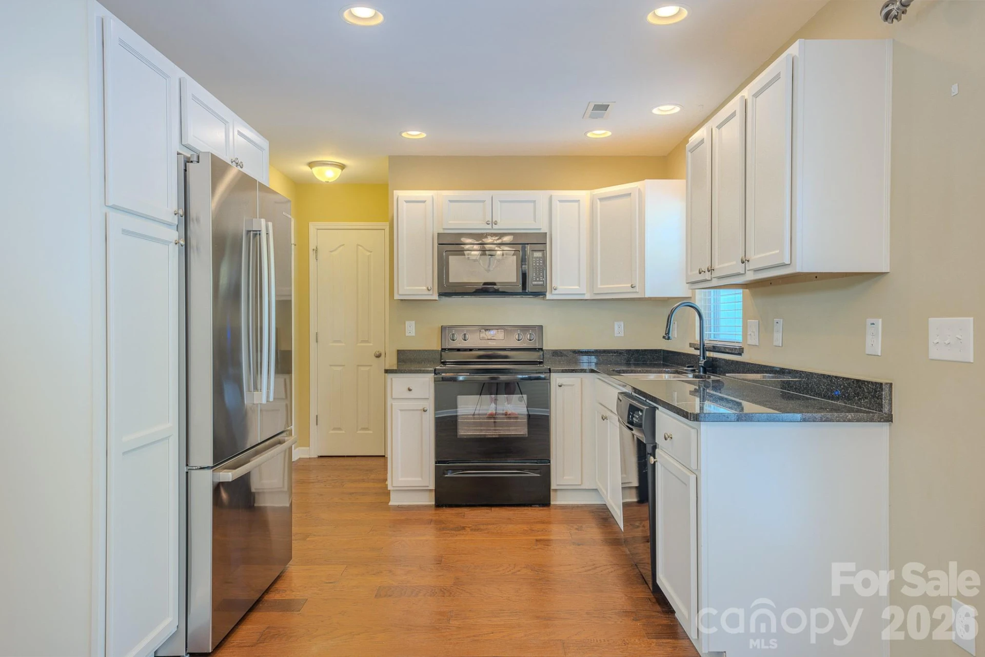 19 Barnett Shoals Drive - Photo 5