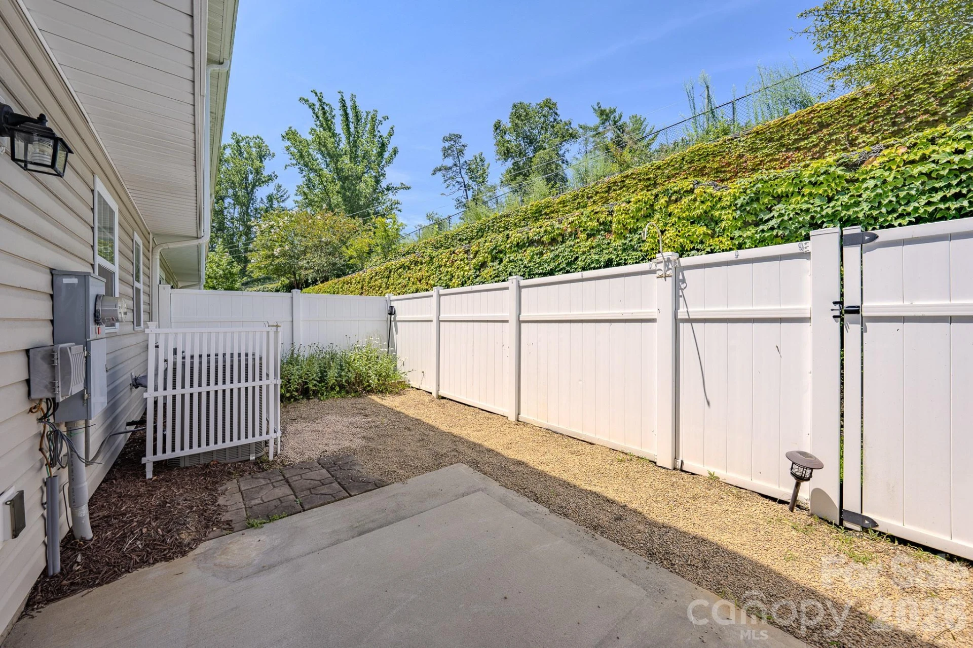 19 Barnett Shoals Drive - Photo 28