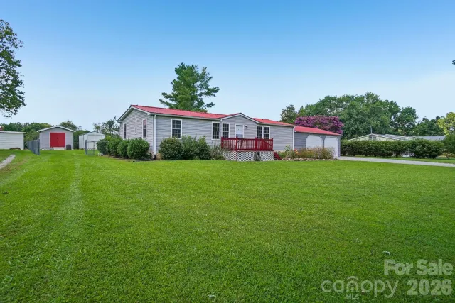 210 Leigh Anne Lane, Horse Shoe, NC, 28742