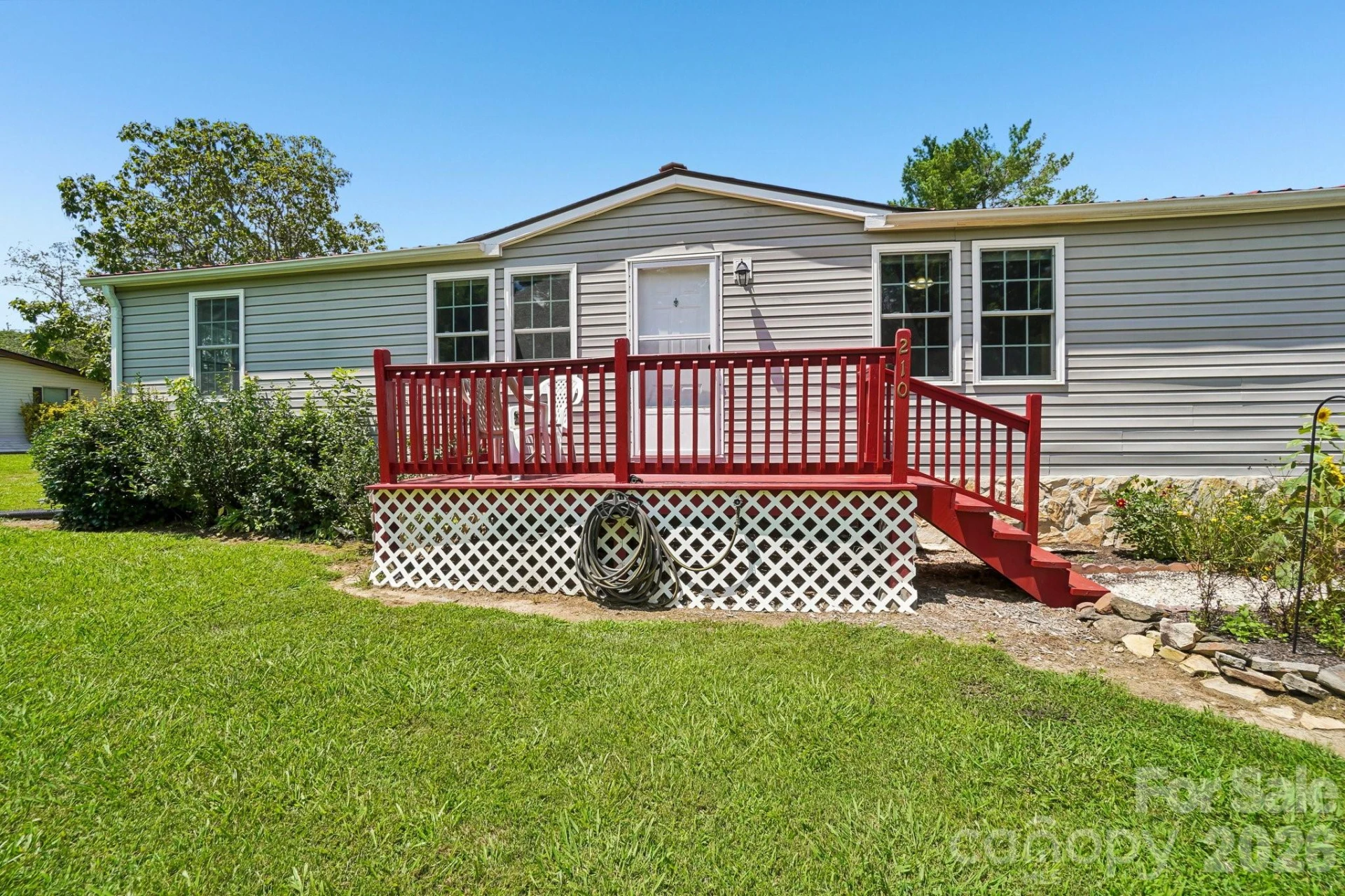 210 Leigh Anne Lane - Photo 4
