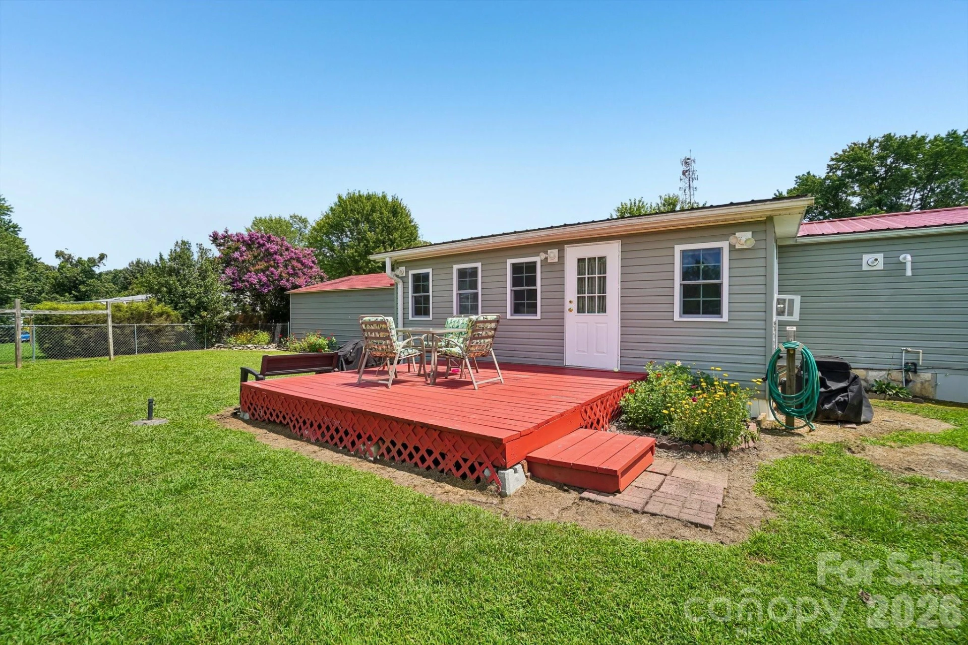 210 Leigh Anne Lane - Photo 5